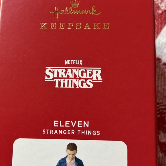 Stranger Things Eleven ornament NIB NWT - Picture 3 of 5